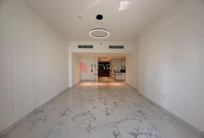 94000428 - Property Image 2