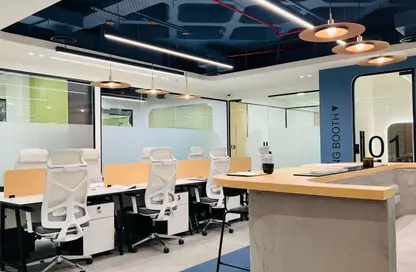 Co-working space - 1 Bedroom - 2 Bathrooms for rent in R308 Building - Mankhool - Bur Dubai - Dubai