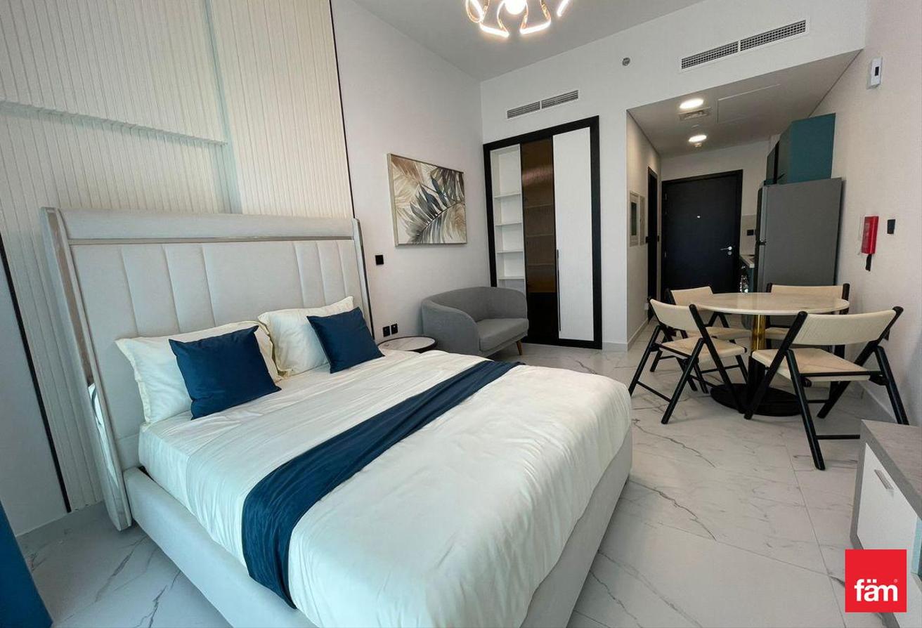 Fully Furnished | Ready To Move | Brand New photo 4