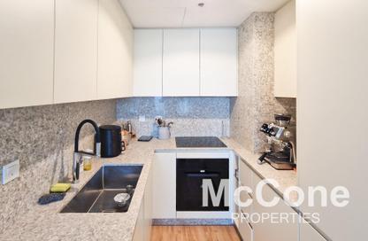 Apartment - 1 Bedroom - 2 Bathrooms for rent in Ocean Heights - Dubai Marina - Dubai