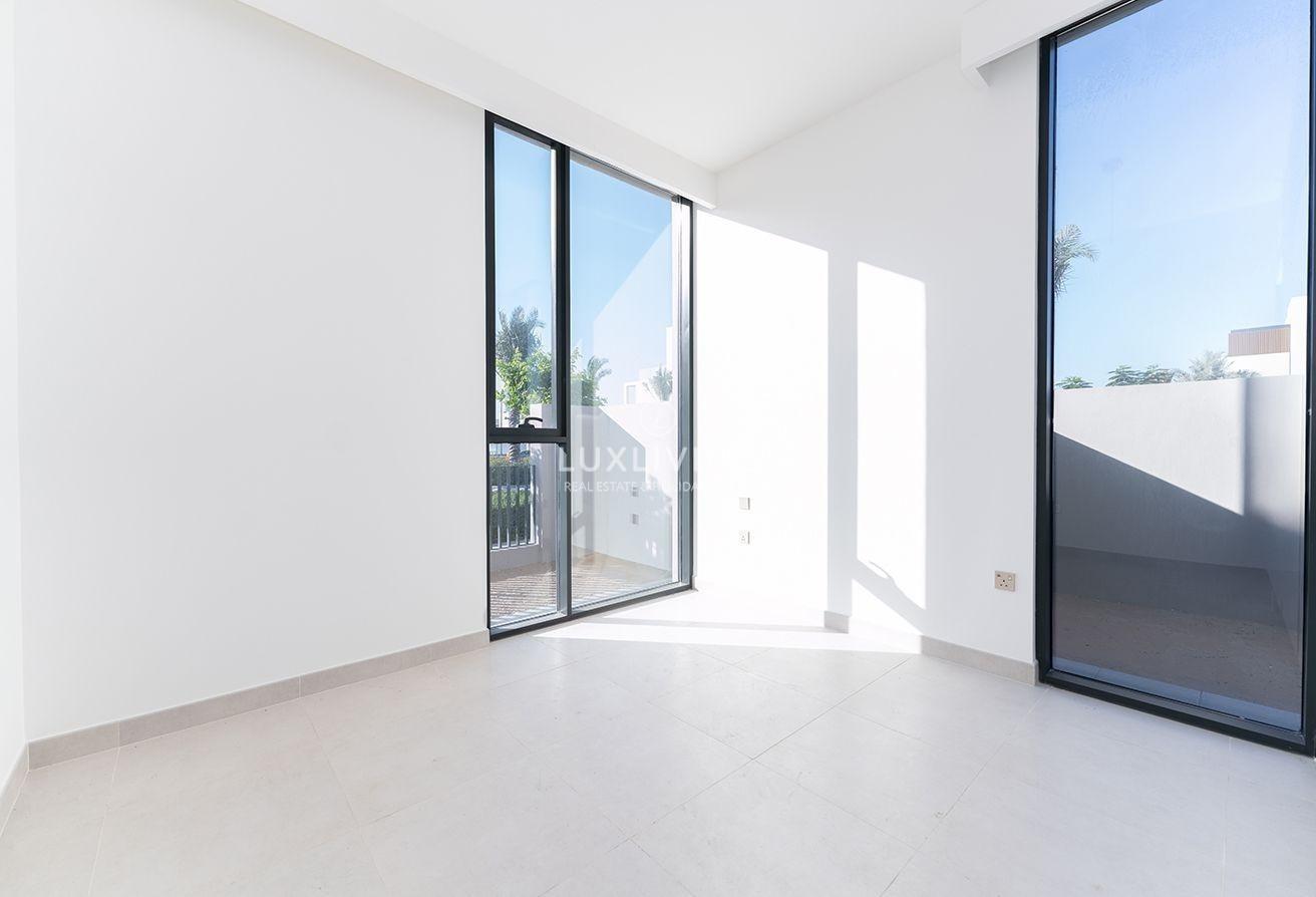 Close to Pool | Prime Location | Multiple Options photo 6