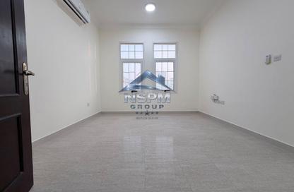 Apartment - 2 - 2 for rent in Al Qubaisat - Al Mushrif - Abu Dhabi