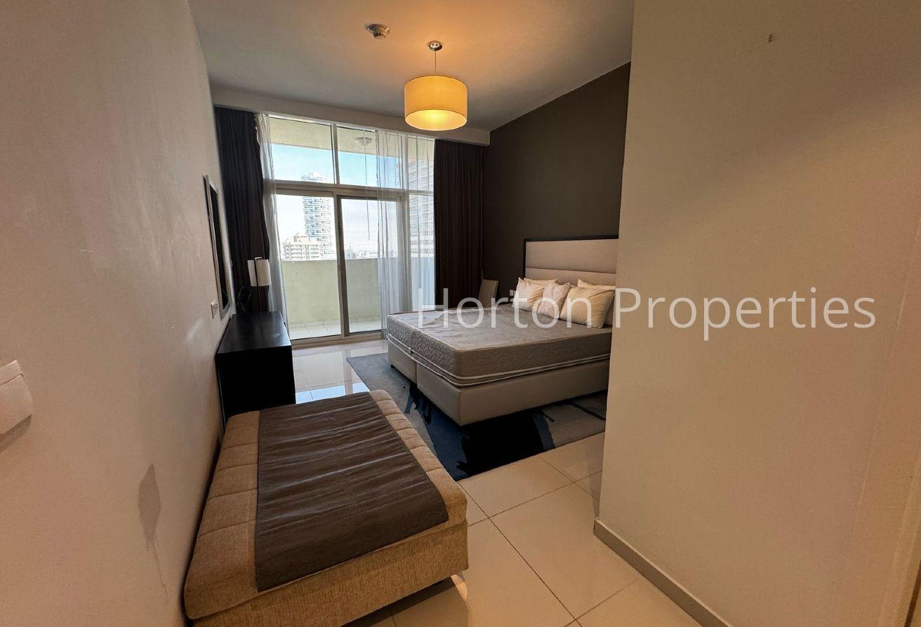 FULLY FURNISHED I 10% DEPOSIT I 12 CHEQUES photo 4