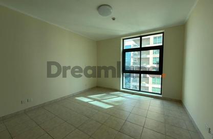 Apartment - 2 Bedrooms - 2 Bathrooms for rent in The Links East Tower - The Links - The Views - Dubai