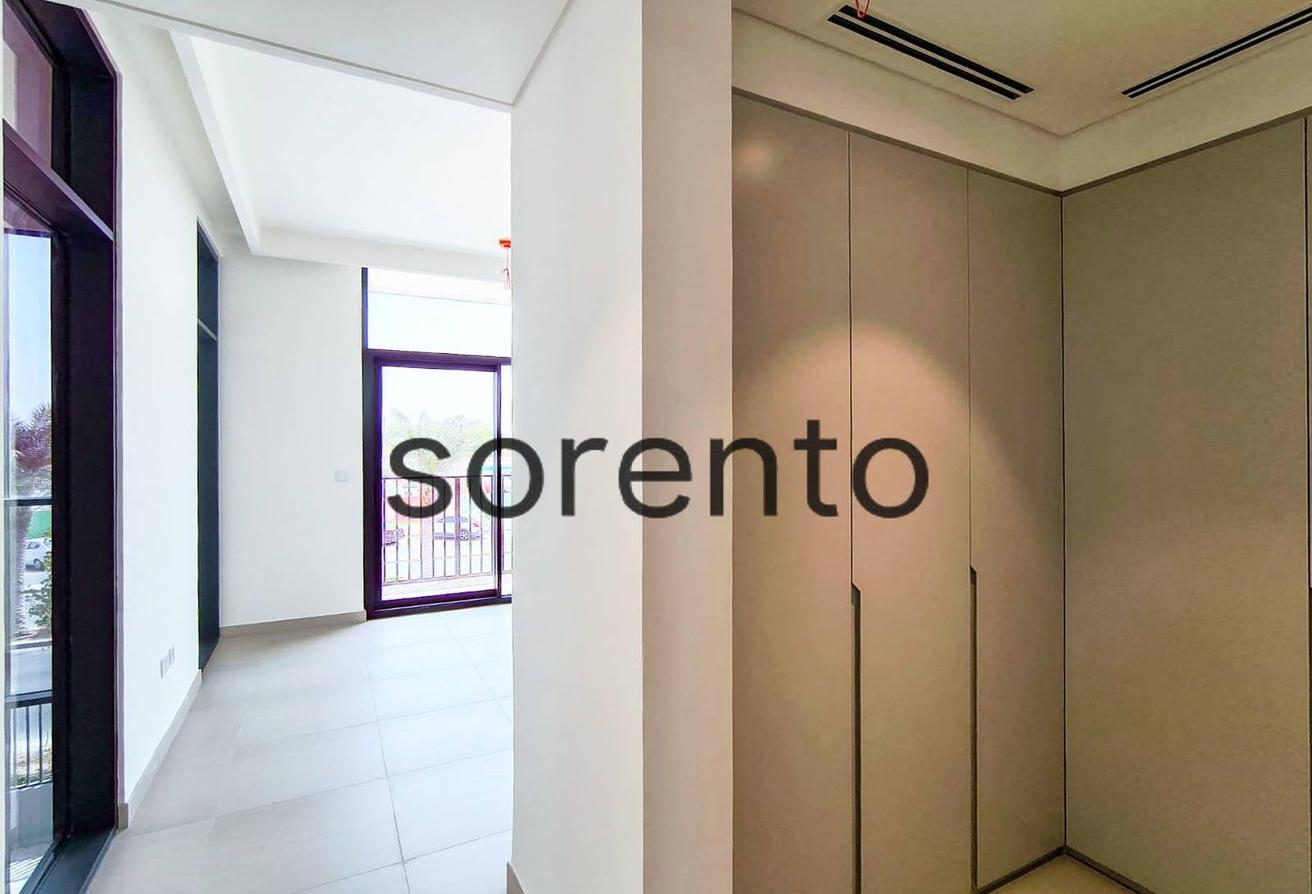 4 bed G+2 | Directly On Park & Pool Area photo 12