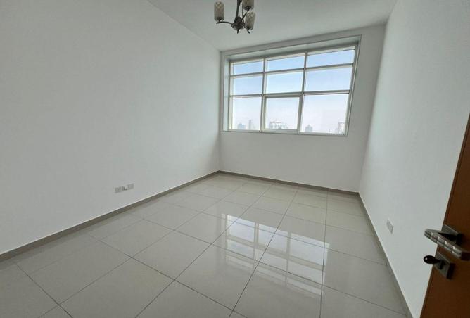 63642869 - صورة العقار 2