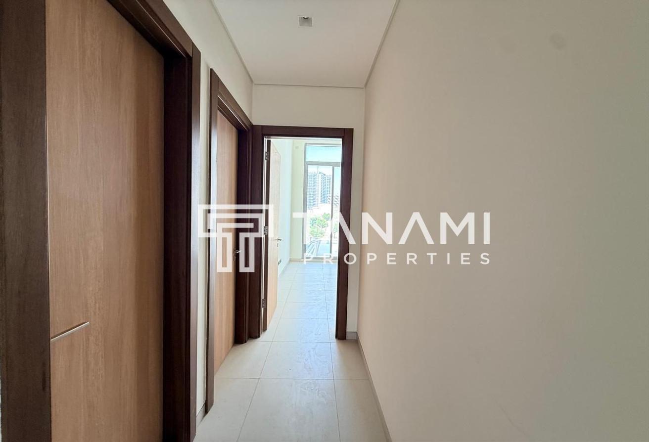 5BR Villa + Maid’s | Corner | Private pool photo 14