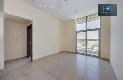 شقة - 2 غرف نوم - 3 حمامات للايجار في عزيزي بلازا - الفرجان - دبي