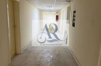 سكن عمال - استوديو - 8 حمامات للايجار في الجرف الصناعية 1 - الجرف الصناعية - عجمان