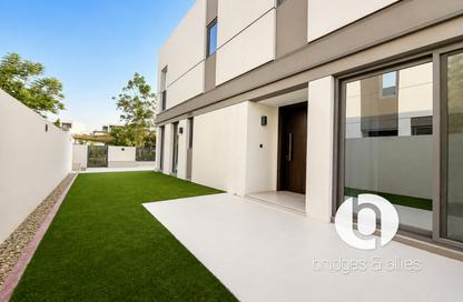 Villa - 4 - 5 for rent in Aura Gardens - Tilal Al Ghaf - Dubai