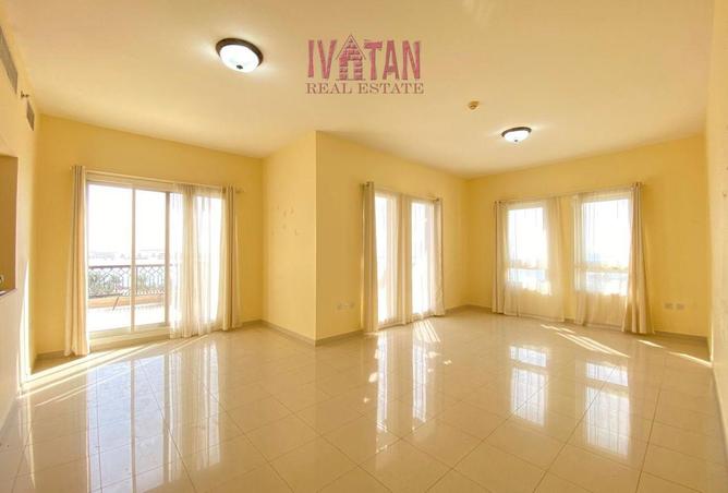 70283952 - Property Image 2