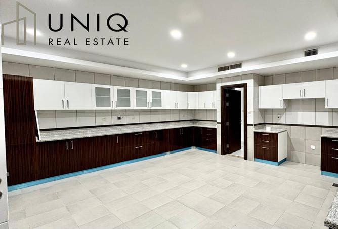 128364935 - Property Image 3