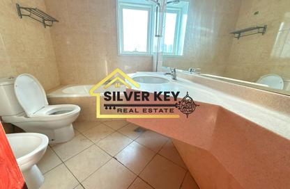 Apartment - 3 - 4 for rent in Al Majaz 2 - Al Majaz - Sharjah