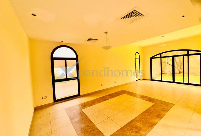 128853539 - Property Image 2