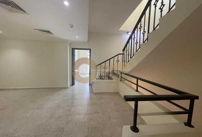 BRIGHT & SPACIOUS | FAMILY LIVING | UNFURNISHED