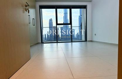 Apartment - 2 - 3 for rent in Burj Royale - Downtown Dubai - Dubai