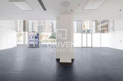 Retail - Studio - 2 Bathrooms for rent in Capital Golden Tower - Business Bay - Dubai
