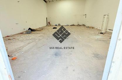 Warehouse - Studio for rent in Umm Dir - Umm Al Quwain