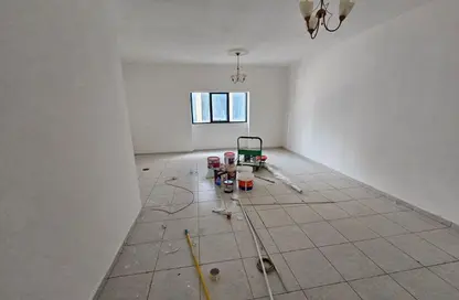 شقة - 2 غرف نوم - 2 حمامات للايجار في الند - القاسمية - الشارقة