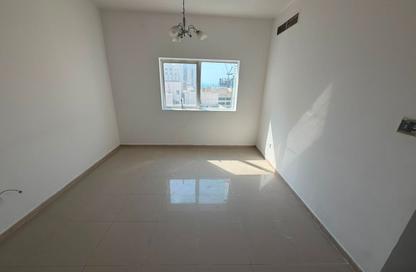Apartment - 1 Bedroom - 2 Bathrooms for rent in Danat Al Khan Tower - Al Khan Lagoon - Al Khan - Sharjah