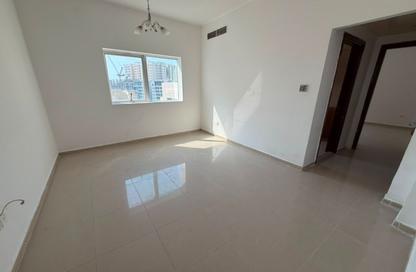 Apartment - 1 Bedroom - 2 Bathrooms for rent in Danat Al Khan Tower - Al Khan Lagoon - Al Khan - Sharjah