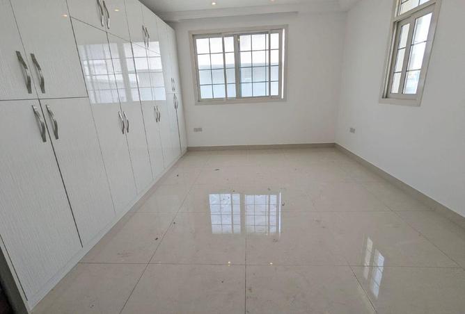 80270354 - Property Image 2