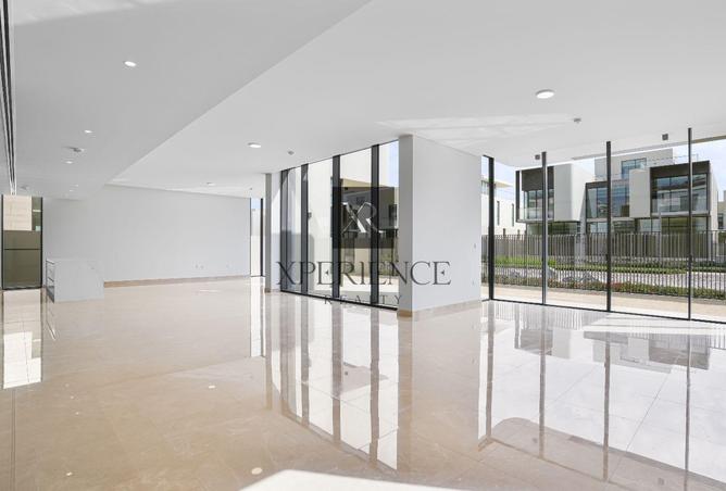 135618077 - Property Image 2