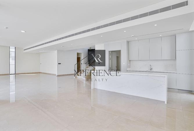 135618077 - Property Image 3