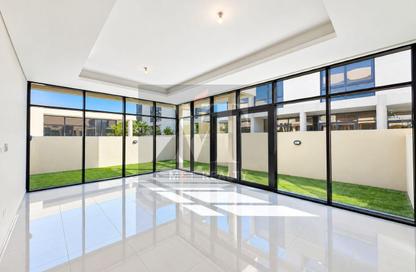 Townhouse - 3 - 5 for sale in Topanga - The Park Villas - Damac Hills - Dubai