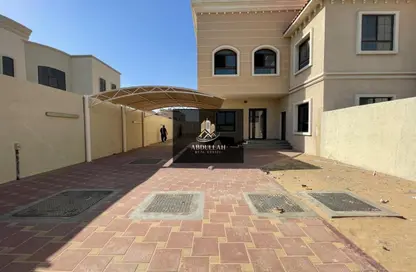 فيلا - 4 غرف نوم - 5 حمامات للايجار في حوشي - البادي - الشارقة