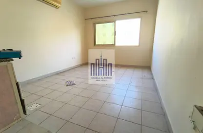 Apartment - 1 Bathroom for rent in Fire Station Road - Muwaileh - Sharjah