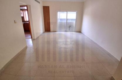 Apartment - 2 - 2 for rent in Fire Station Road - Muwaileh - Sharjah
