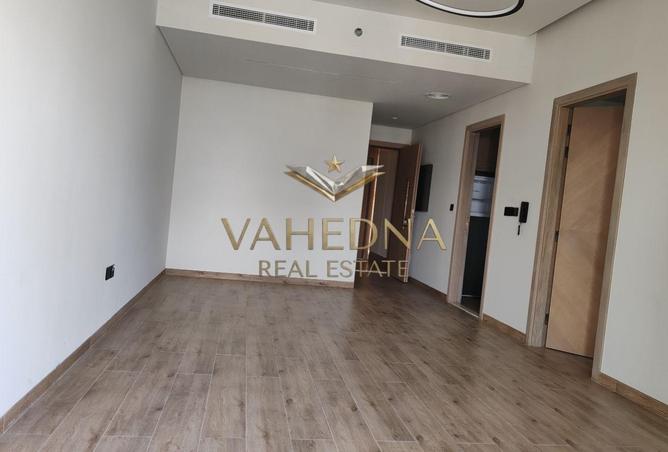 105985242 - Property Image 2