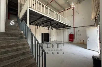 مستودع - استوديو - 1 حمام للايجار في المنطقة الصناعية رقم 4 - المنطقة الصناعية بالشارقة - الشارقة