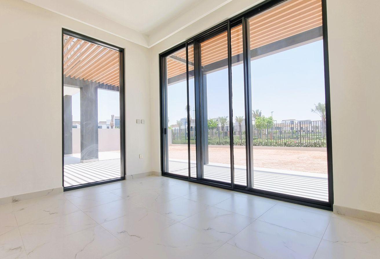 Brand New 5 Br Villa |luxury Finish| Park View photo 7