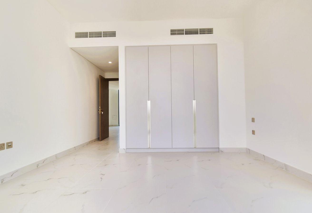 Brand New 5 Br Villa |luxury Finish| Park View photo 18