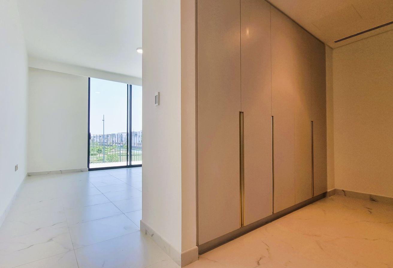 Brand New 5 Br Villa |luxury Finish| Park View photo 11