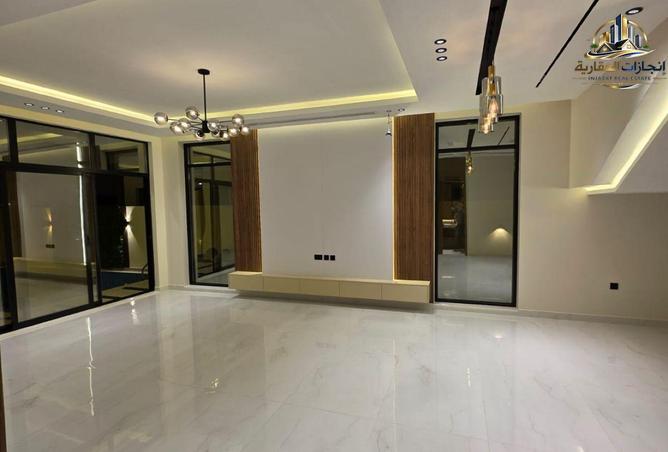 117720413 - Property Image 3