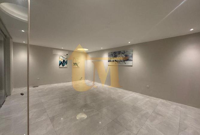 56960523 - Property Image 3