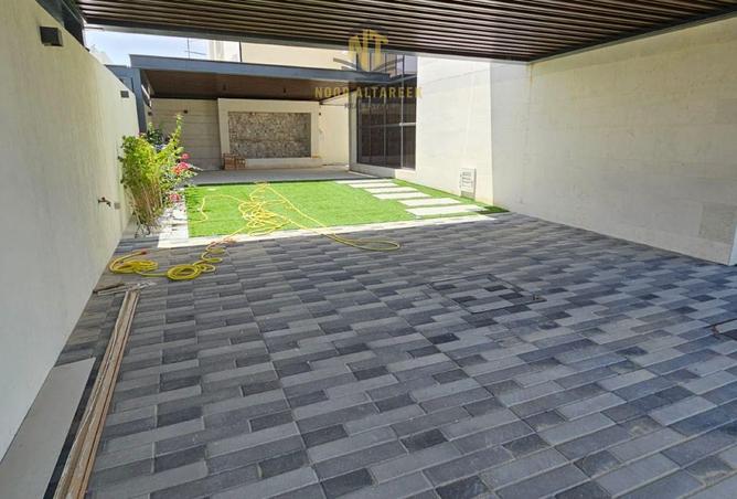 56976599 - Property Main Image