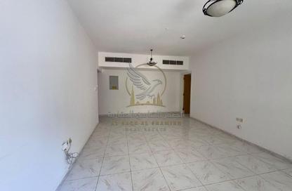 Apartment - 1 - 2 for rent in Al Khan 9 building - Al Khan - Sharjah