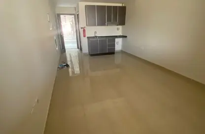Apartment - Studio - 1 Bathroom for rent in Al Mowaihat 3 - Al Mowaihat - Ajman Apartment - Studio - 1 Bathroom for rent in Al Mowaihat 3 - Al Mowaihat - Ajman