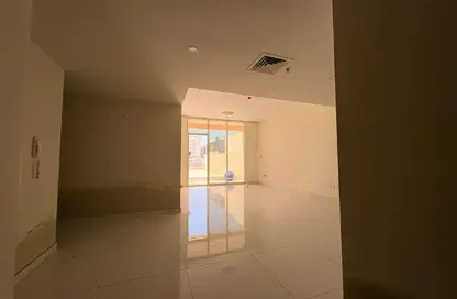 Apartment - 2 Bedrooms - 3 Bathrooms for rent in Al Thani Muwaileh - Muwaileh Commercial - Sharjah