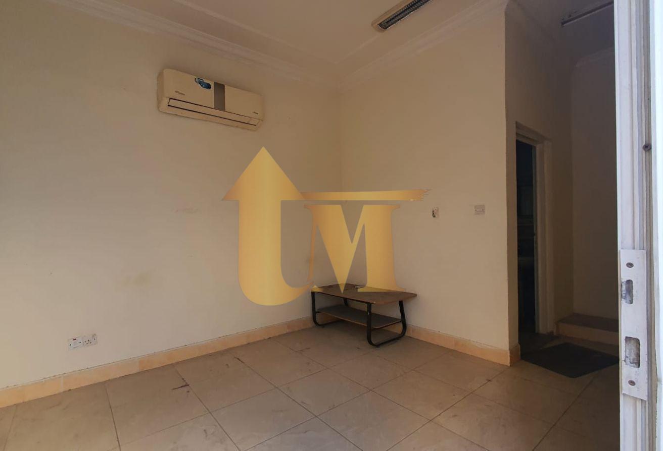 For Family Sharing Or Staff 10 BR+Maid Villa in wa photo 9