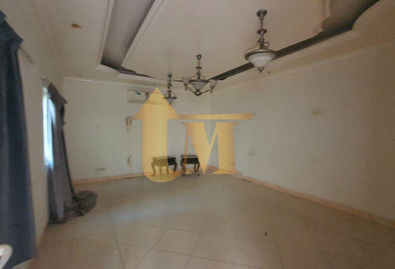For Family Sharing Or Staff 10 BR+Maid Villa in wa photo 25