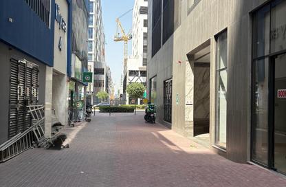 Shop - Studio - 2 Bathrooms for rent in Haas Building - Jumeirah Garden City - Al Satwa - Dubai