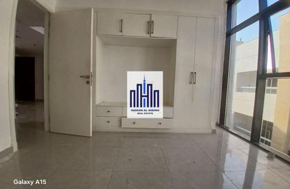 Apartment - 1 Bedroom - 2 Bathrooms for rent in Muweileh Community - Muwaileh Commercial - Sharjah