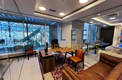 Office Space - Studio - 1 Bathroom for rent in Building 2 - Emaar Square - Downtown Dubai - Dubai