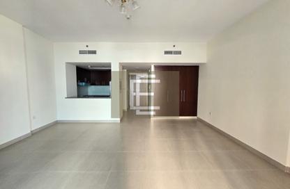 Apartment - Studio - 1 for rent in Dubai Wharf Tower 2 - Dubai Wharf - Al Jaddaf - Dubai