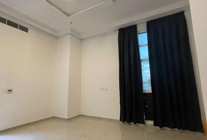 89202325 - Property Image 2